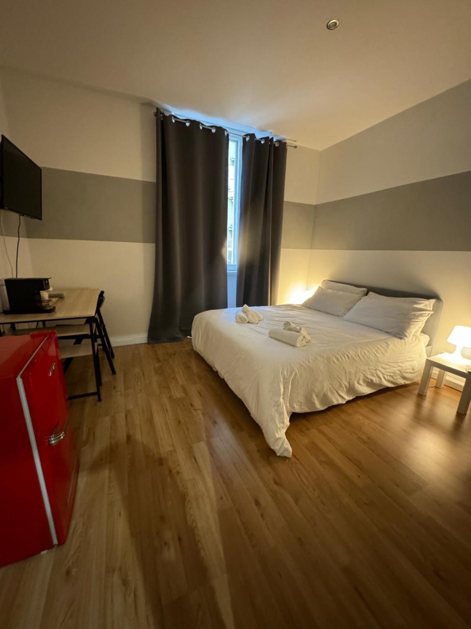 Il Tasso Rooms & Apartments ตรีเอสเต ภายนอก รูปภาพ